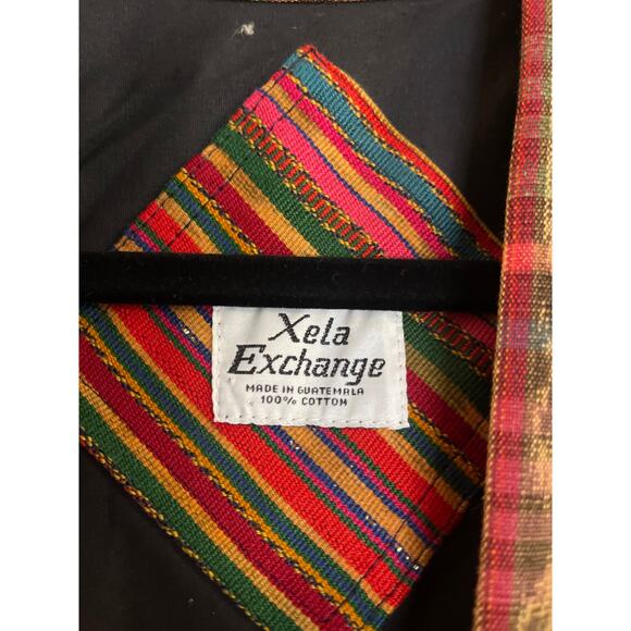 GUATEMALAN TEXTILE & VELVET
EMBROIDERED FLORAL OPEN JACKET - Picture 2 of 7